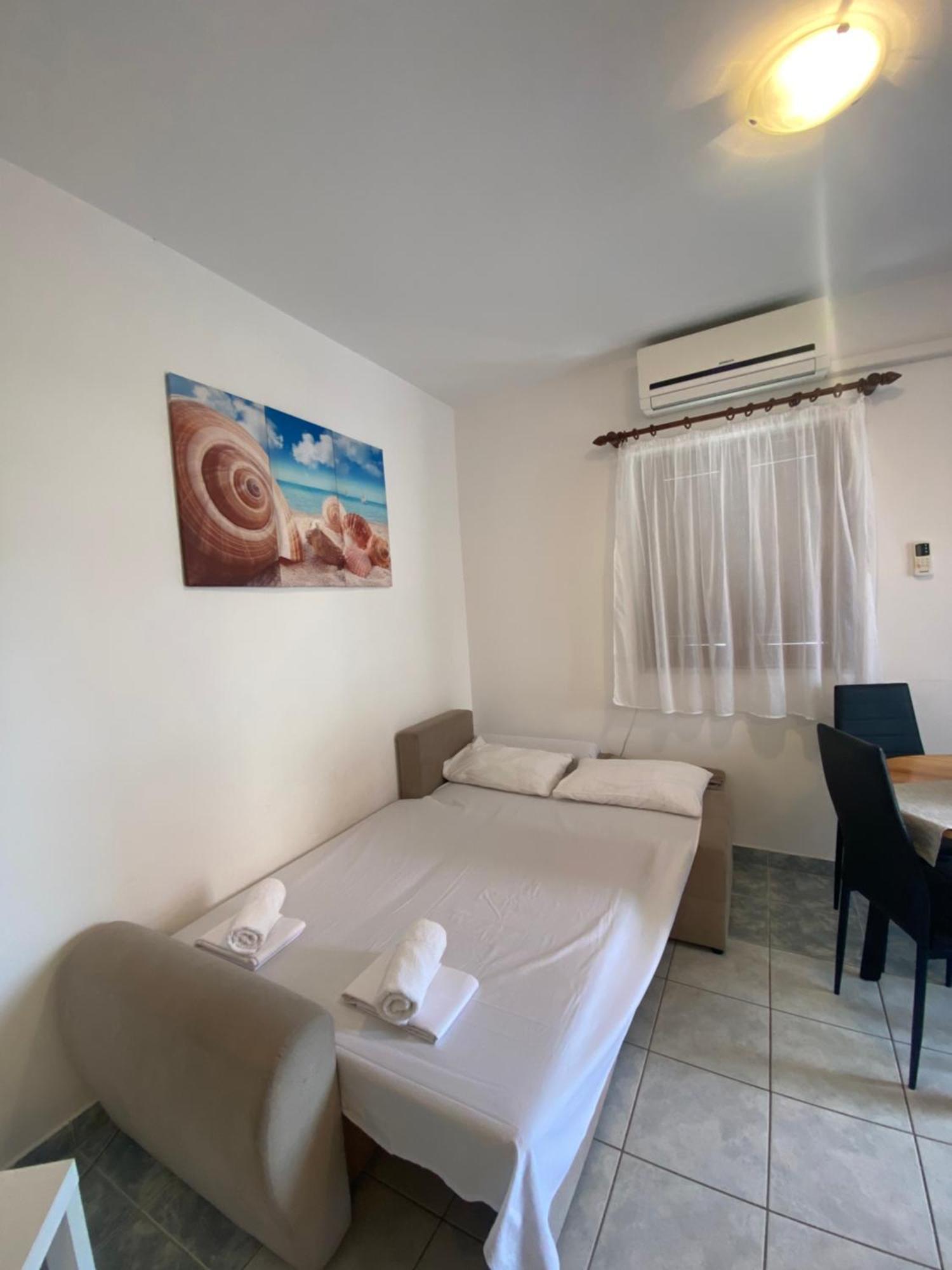 Novalja Beach Apartment Exterior photo